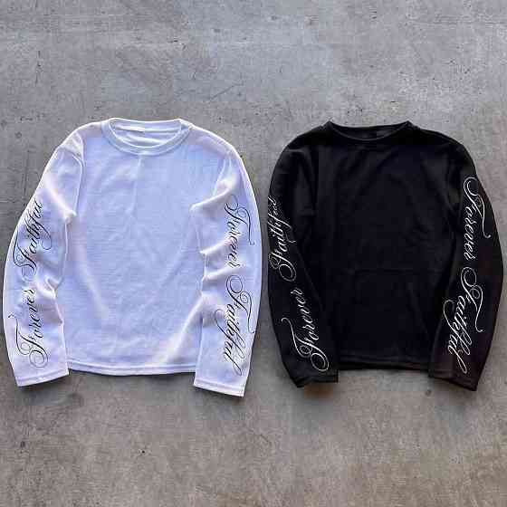 Женский базовый лонгслив с вышивкой на рукавах Одесса