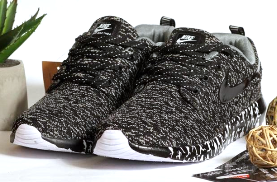 Кроссовки Nike Серые Мужские Найк Чёрные Тканевые (размеры: 41,42,43,44,45) Днепр