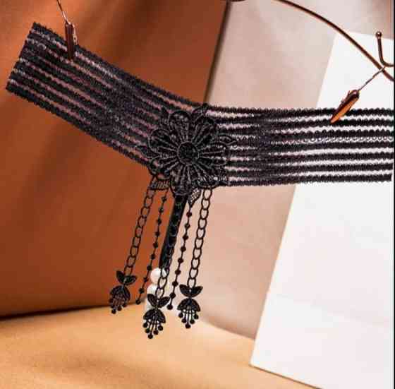 Трусики з намистинками та квіткою чорні - розмір універсальний, резинка до 90см Київ