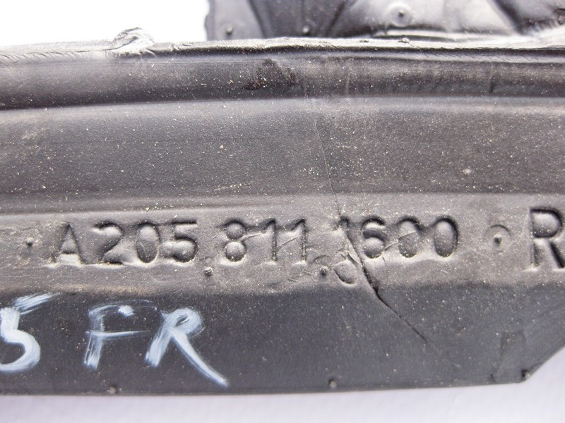 Mercedes-Benz  A2058111600 Ущільнення трикутника правого дзеркала C-Class W205 Одесса - изображение 3