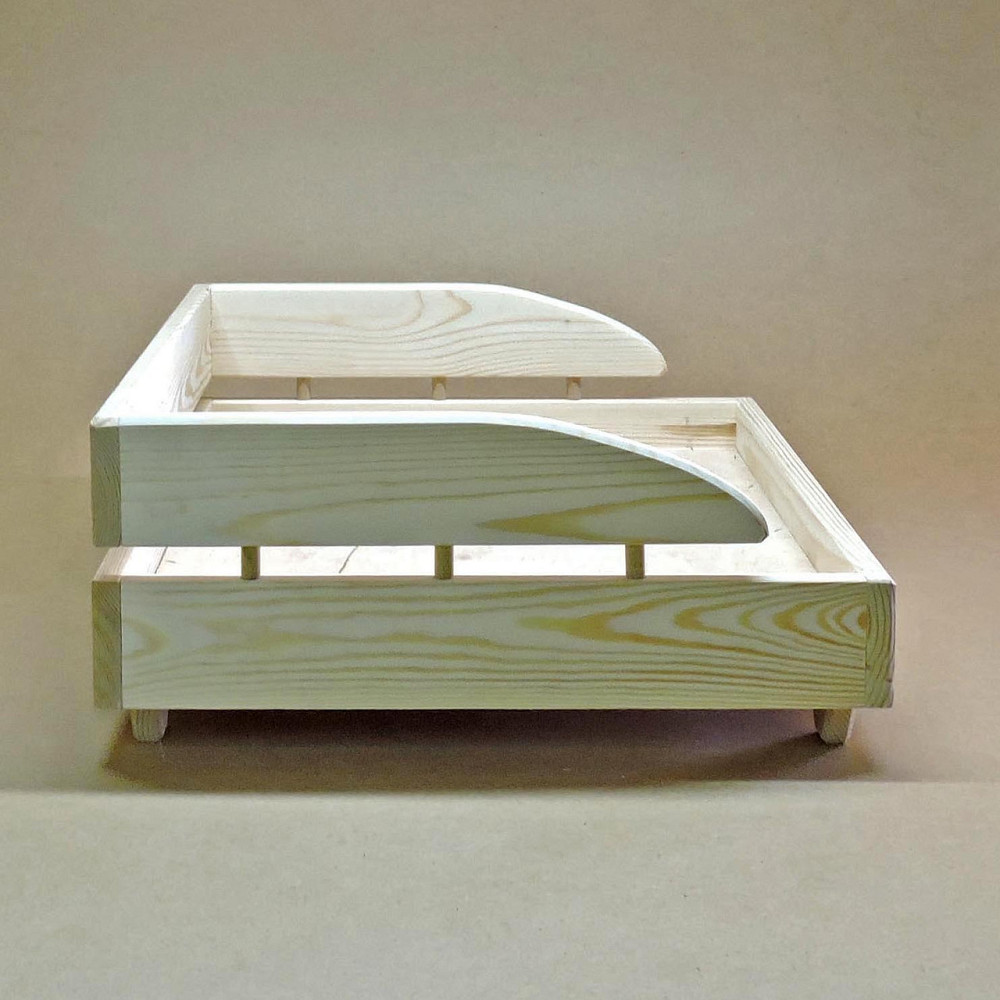 Лежак деревянный для собаки 