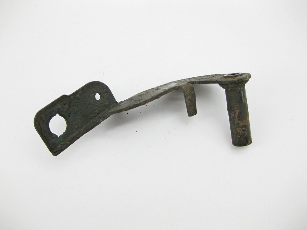 Mercedes-Benz  A2204202386 Тримач гальмівної трубки на передньому лівому супорті S-Class W220 4matic Одесса - изображение 2