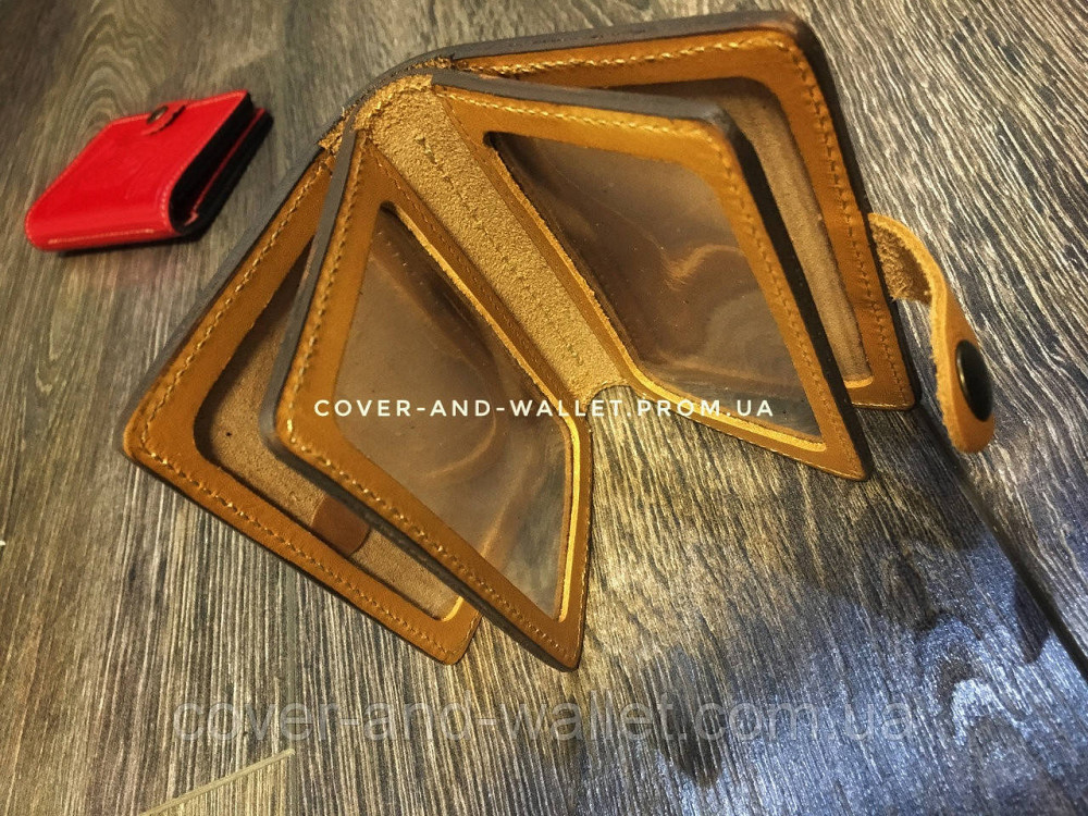 Шкіряна обкладинка на id паспорт та водійські документи на кнопці жовтого кольору ST Київ - фото 4