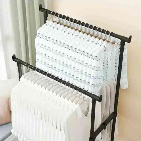 Металева вішалка для одягу з регулюванням висоти Київ