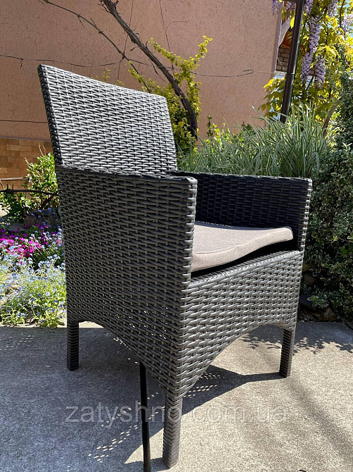 Крісло із ротанга з подушкою Київ - фото 3