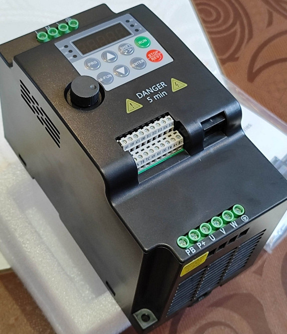 Частотний перетворювач 5.5кВт. 220в. х 380В.  трьохфазний. Харків - фото 7