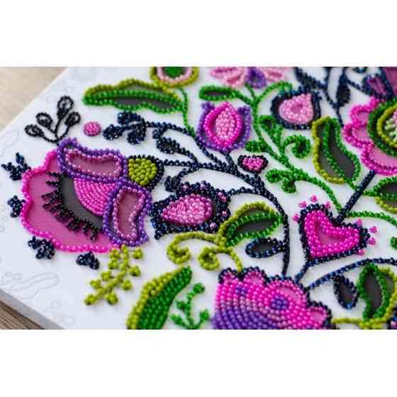 Набір для вишивання бісером "Пам'ятаючи традиції" AB-909 на натуральному полотні Вінниця