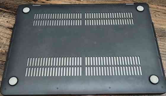 Ноутбук: MacBook Pro 13 (2020) 256Gb. 60 Цыклов! Киев