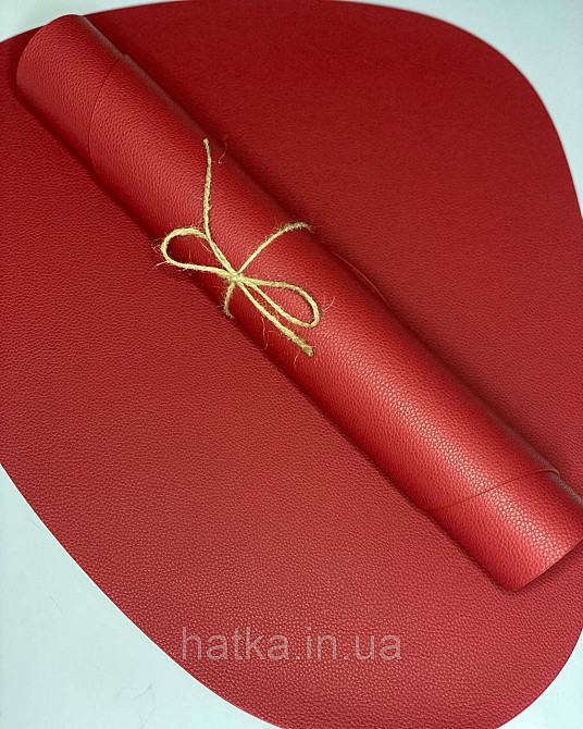 Салфетка под тарелку подтарельник PU кожа 37 см форма лепестка красная Киев - изображение 3