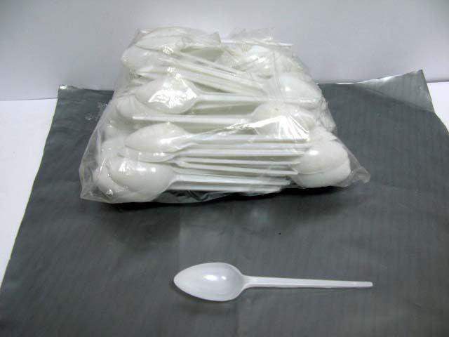 Пластикова Ложка десертна 100 шт Юніта Харків - фото 1