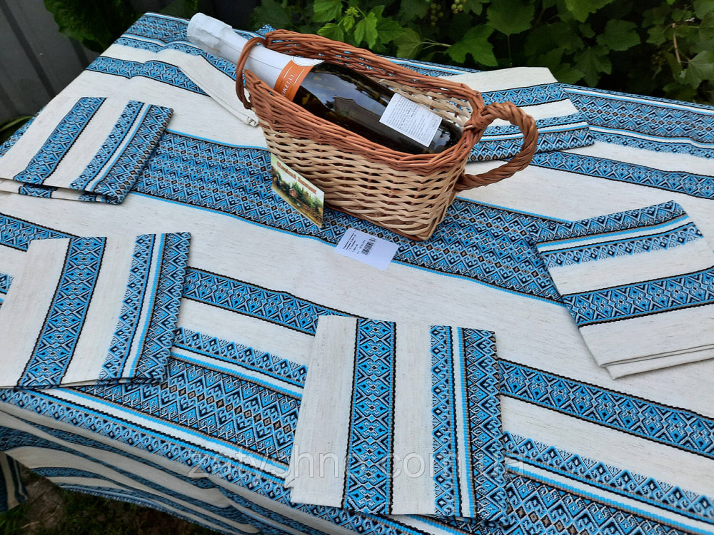 Скатерть вышитая в украинском стиле синяя Киев - изображение 3