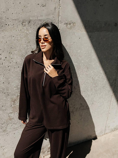 Женский повседневный оверсайз костюм двойка: кофта и штаны трикотаж пума рубчик Шоколад Одесса - изображение 4