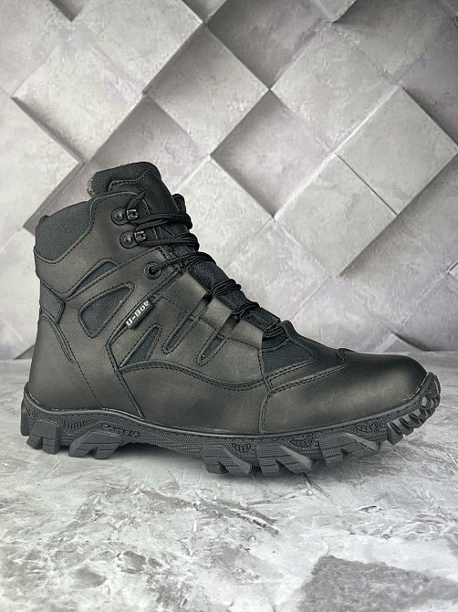 Військові зимові водонепронекні черевики на хутрі Хижак високі прошиті та проклеєні черевики на хутрі WAR Львів - фото 9