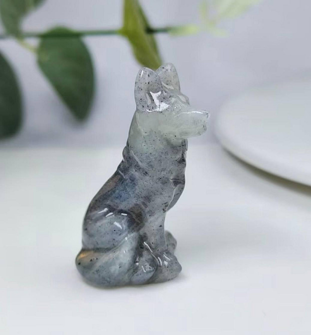 Волк из лабрадорита 4 см, фигурка волк натуральный камень, талисман силы и защиты Киев - изображение 1
