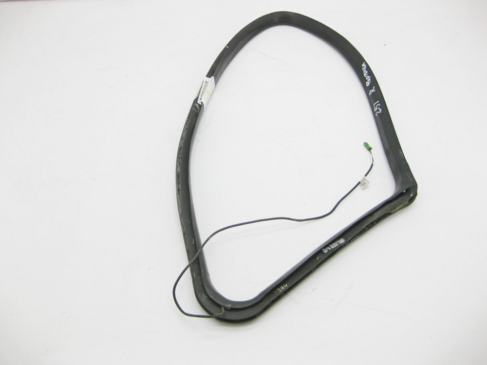 Mercedes-Benz  A2516702439 Ущільнювач висувної кватирки в правому задньому крилі R-Class W251 Одеса - фото 6