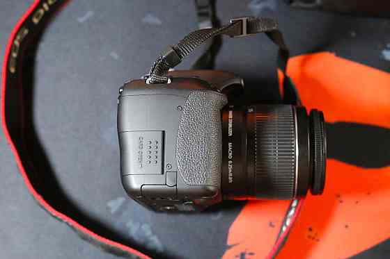Профессиональный фотоаппарат Canon EOS 600D Зеркалка.Комплект. Б\У Киев