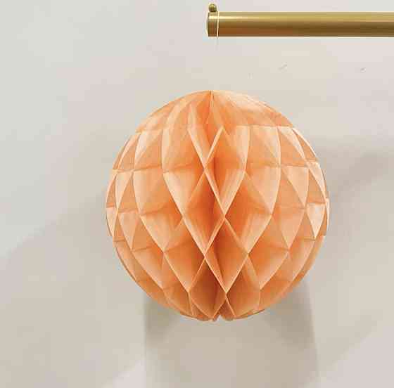 Шар соты из бумаги 30 см персиковый Киев