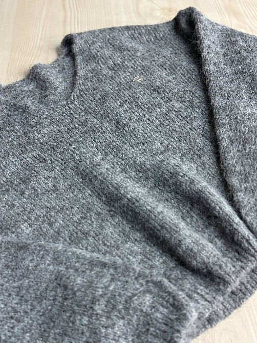 Светр жіночий A-N 08-1 оверсайз з вовною виріз мис, сірий, one size Київ - фото 9
