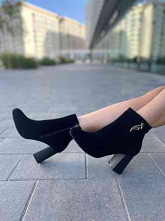 Vesna Жіночі черевики VESNA чорні натуральна замша висота 10,5см каблук 8см 36р. (1183) Коломия