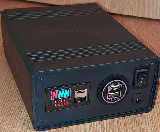 Большой повер банк с розеткой 220 v вольт. Киев