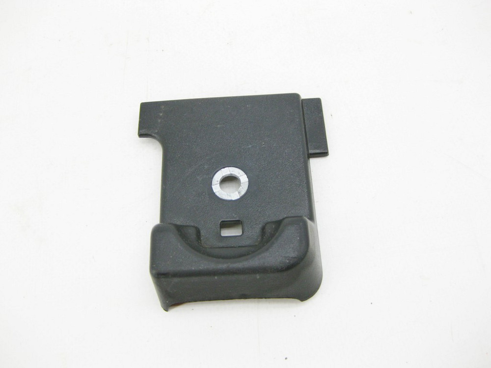 Mercedes-Benz  A1668600651 Накладка під петлею кріплення багажу права чорна GL/GLS X166 Одеса - фото 4