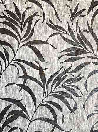 Шпалери вінілові на флізеліні Marburg Chelsea 0.53х10 дрібна сітка чорні гілки листя з блиском на білому Київ