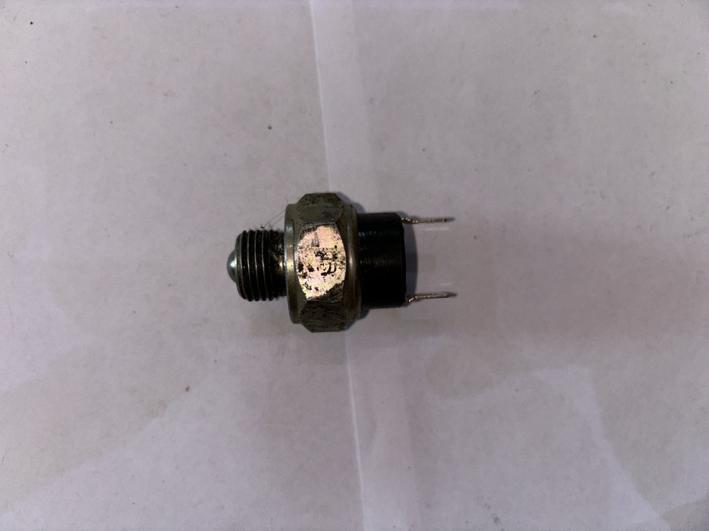 Вимикач блокування проміжного реле запуску МТЗ ВК-12-4. Харків - фото 1