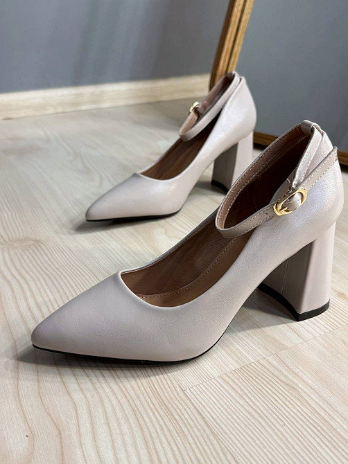 Туфлі жіночі Meideli 3190-6 човники з ремінцем на стійкому каблуку екошкіра бежеві, 38, 24,2 см Київ - фото 10