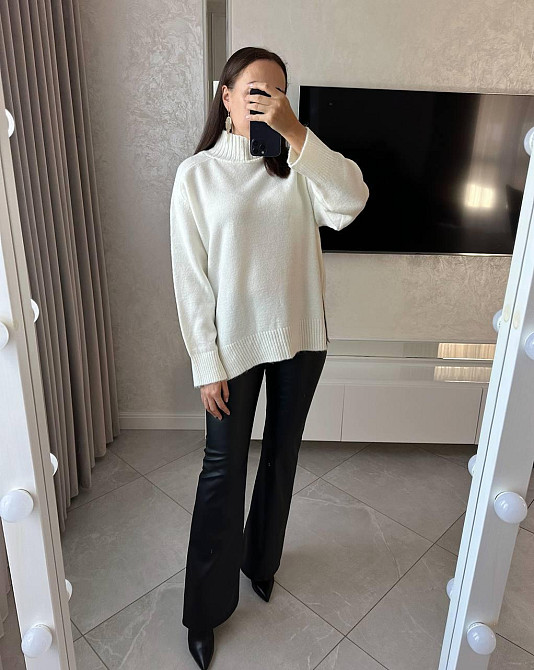 Женский оверсайз свитер машинная вязка Молочный Одесса - изображение 4