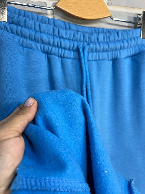 Штаны женские Quzen 388 брюки спортивные палаццо широкие свободные от бедра утепленные на флисе голубые, голубой, M Киев - изображение 5