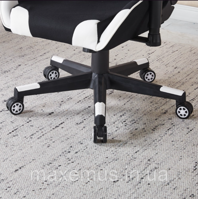Компьютерное кресло для геймера из ткани с регулировкой подлокотников кресло геймерское B-142 черно-белое Мостиська - фото 6
