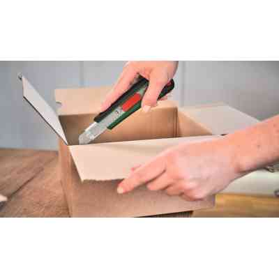 Нож монтажный Bosch сегментированное лезвие 18мм, корпус ABS+TPR (1.600.A03.2V8) Винница