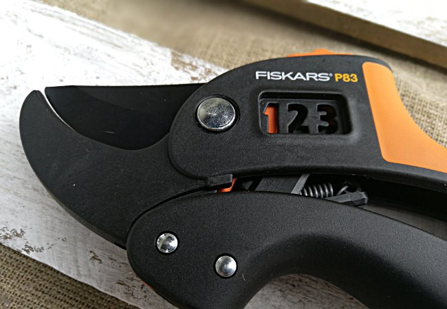 Контактний Секатор з храповим механізмом PowerStep™ Fiskars P83 (111670/1000575) Нововолинськ - фото 8