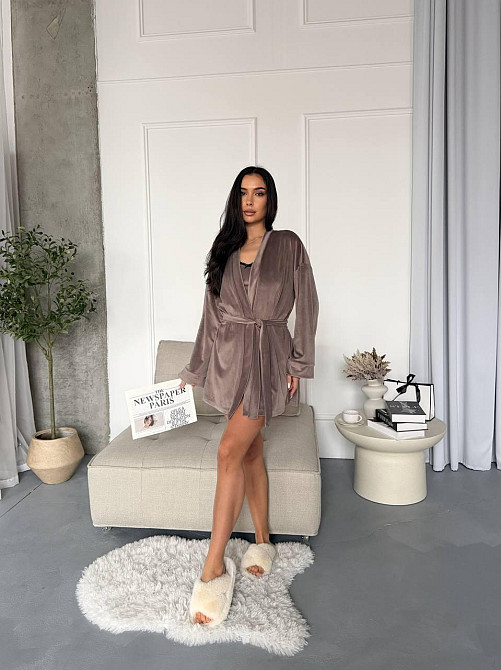 Женский повседневный домашний велюровый комплект тройка: халатик+майка+шорты Капучино Одесса - изображение 2