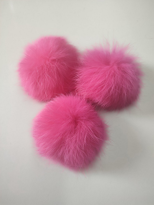 Меховой бубон на шапку из кролика 7-8 см Малиновый Харьков - изображение 1