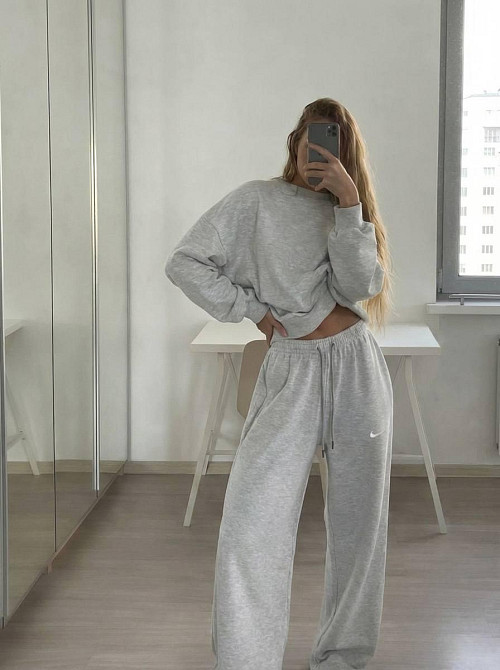 Жіночий стильний повсякденний спортивний костюм із світшотом та штанами палаццо трьохнитка на флісі + рібана Одеса - фото 3