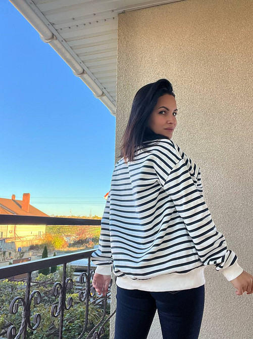 Свитшот женский Pepper mint 24-31 удлиненный оверсайз в полоску one size белый, белый, one size Киев - изображение 15