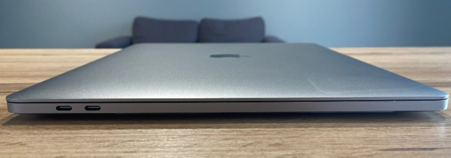 Макбук про 15 2019 i7 2.6ghz 16/256gb pro 555x 4gb Киев - изображение 3