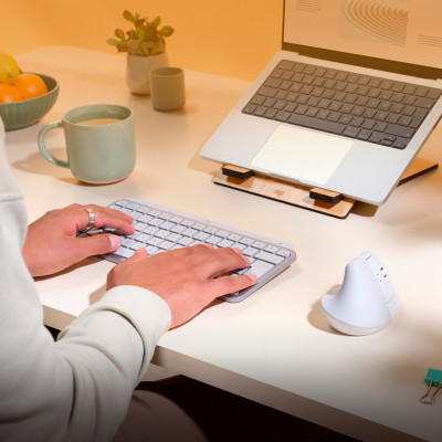 Мышка Logitech Lift for Mac Vertical Ergonomic Mouse Off White (910-006477) Винница - изображение 5