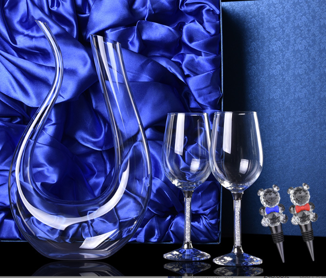 УЦЕНКА КОРОБКА!! Декантер графин для вина Подарочный U-образный 2 бокала с КРИСТАЛЛАМИ в ножке!! ПОДАРОЧНАЯ УПАКОВКА Кременчуг - изображение 1