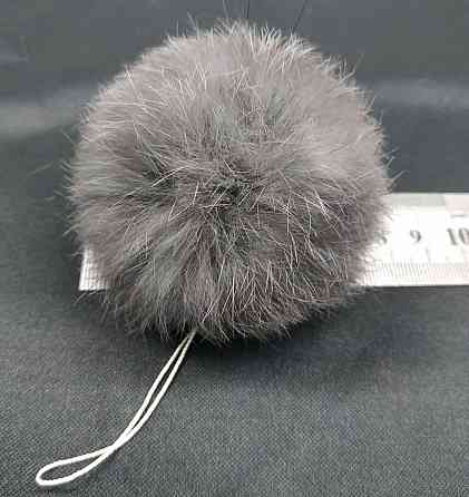 Помпони з натурального хутра кролика на нитці 6-7 см Червоний Харків