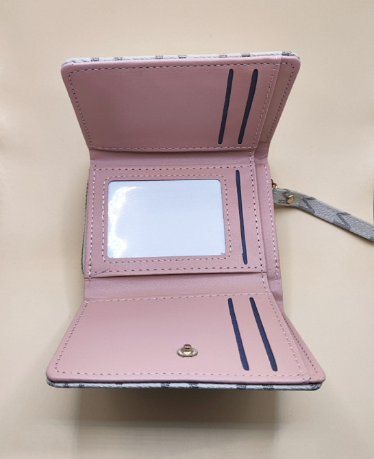 Гаманець жіночий маленький Бежевий Смела - изображение 7