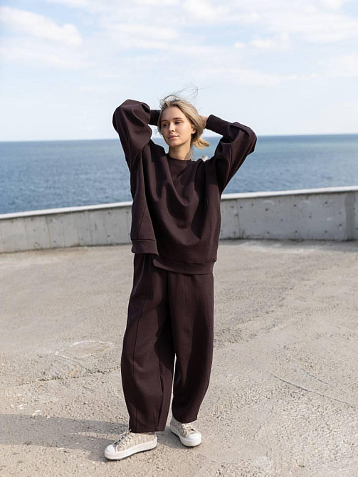 Женский оверсайз костюм: объемная кофта с трендовыми брюками бананами турецкий дабл фейс 100% хлопок Шоколад Одесса - изображение 6