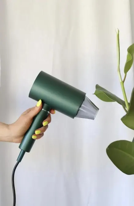 Профессиональный фен для волос VGR V-431 мощностью 1600-1800 Вт зеленого цвета Коломыя - изображение 4