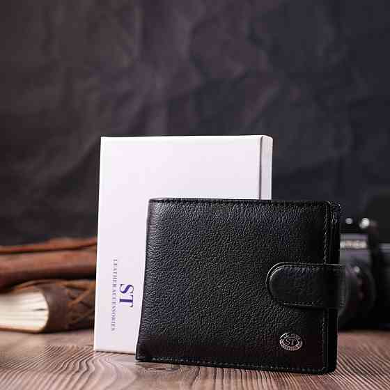 Мужской горизонтальный бумажник среднего размера из натуральной кожи ST Leather 22484 Черный Киев