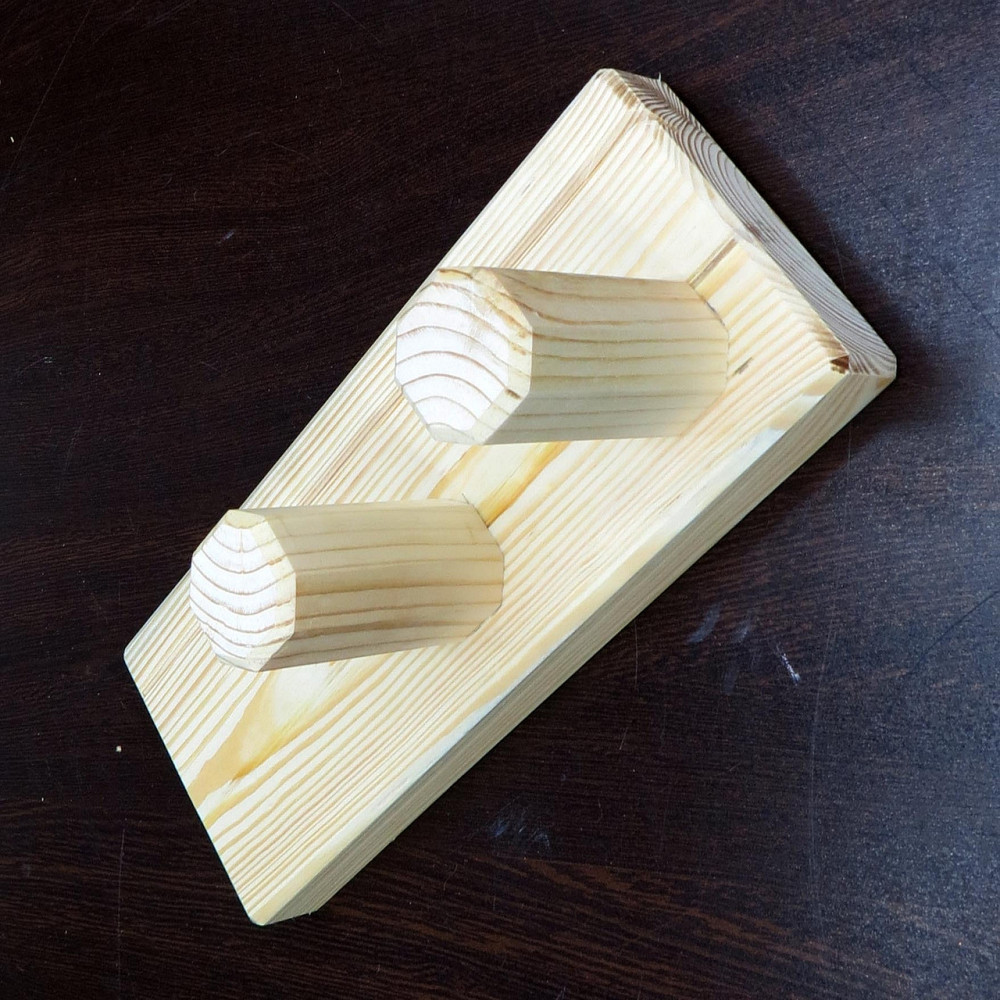 Настенный держатель гитары 