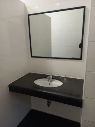 Офіс з гарним ремонтом, 5 поверх Самий центр міста (вул Шевченка) Зручне планування, просторі кімнати (див. план) Дніпро