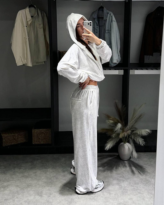 Жіночий стильний повсякденний велюровий костюм Меланж Одеса - фото 3