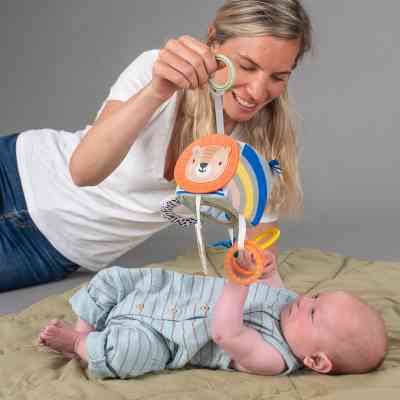 Игрушка-подвеска Taf Toys кубик коллекции Савана - Веселые Зверята (12755) Винница