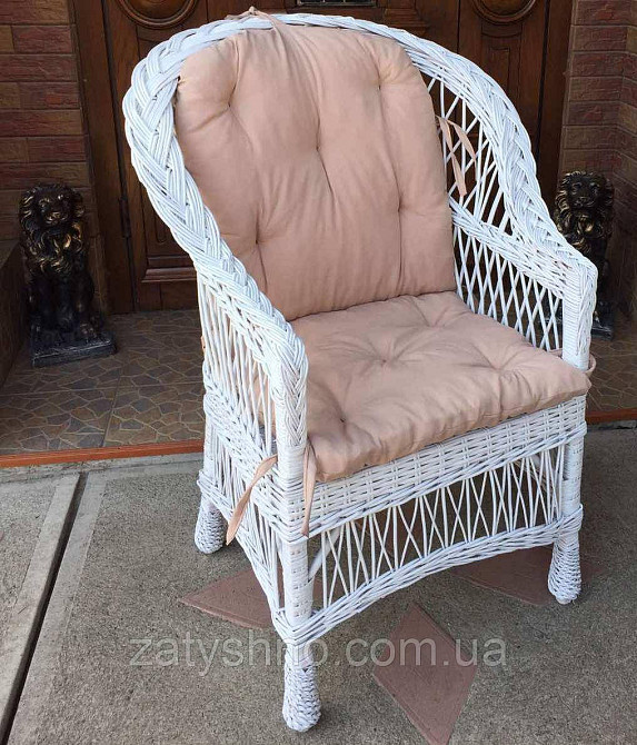 Крісло плетене з рожевою накидкою Київ - фото 2